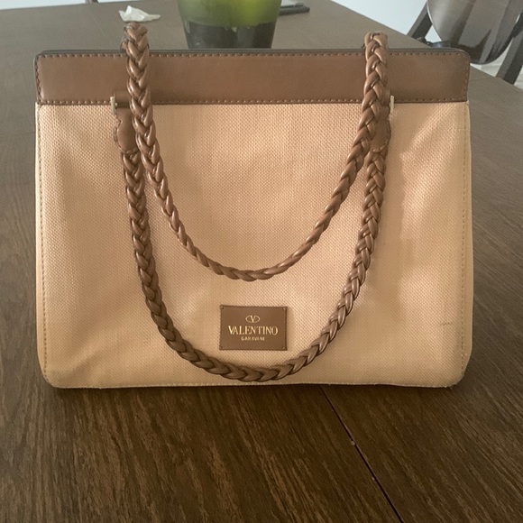 Valentino Garavani Handbags - Valentino caravani authentic purse